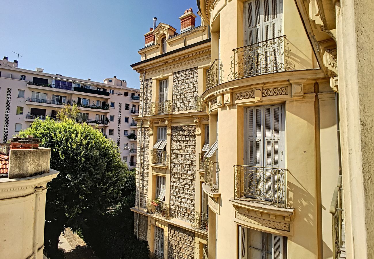 Appartement à Nice - FRENCH RIVIERA - BAIL MOBILITE ENTRE 1 ET 10 MOIS