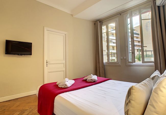 Appartement à Nice - N&J - PALAIS ARNULF - Central - Très proche mer  Appartement à Nice - N&J - PALAIS ARNULF - Central - Très proche mer