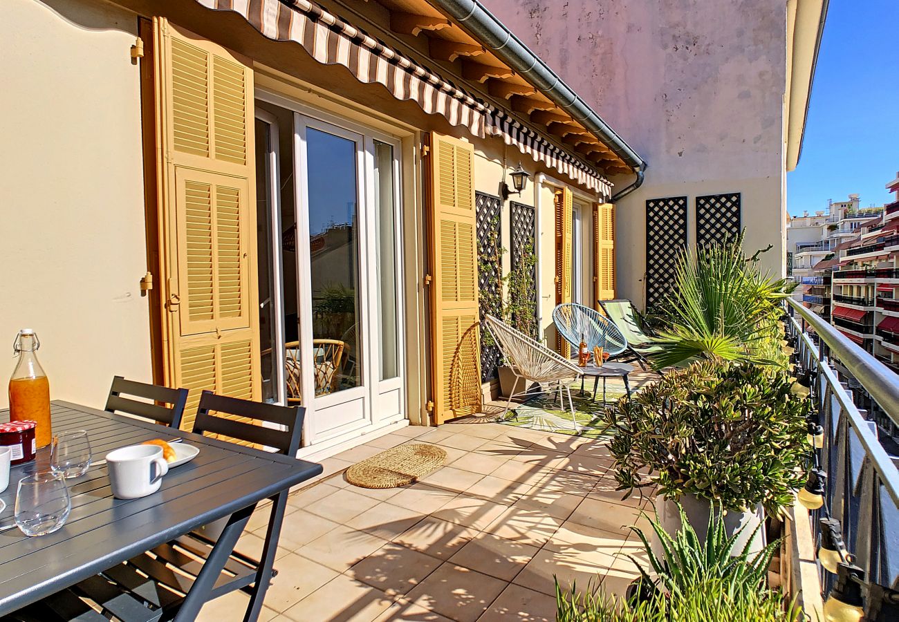 Appartement à Nice - N&J - SUNNY TERRACE - Proche mer - Dernier étage