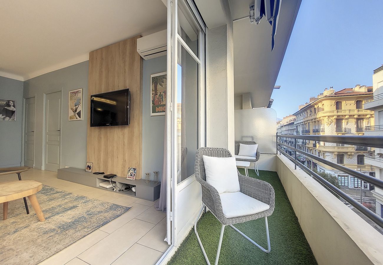 Appartement à Nice - GALET TERRASSE - BAIL MOBILITE ENTRE 1 ET 10 MOIS