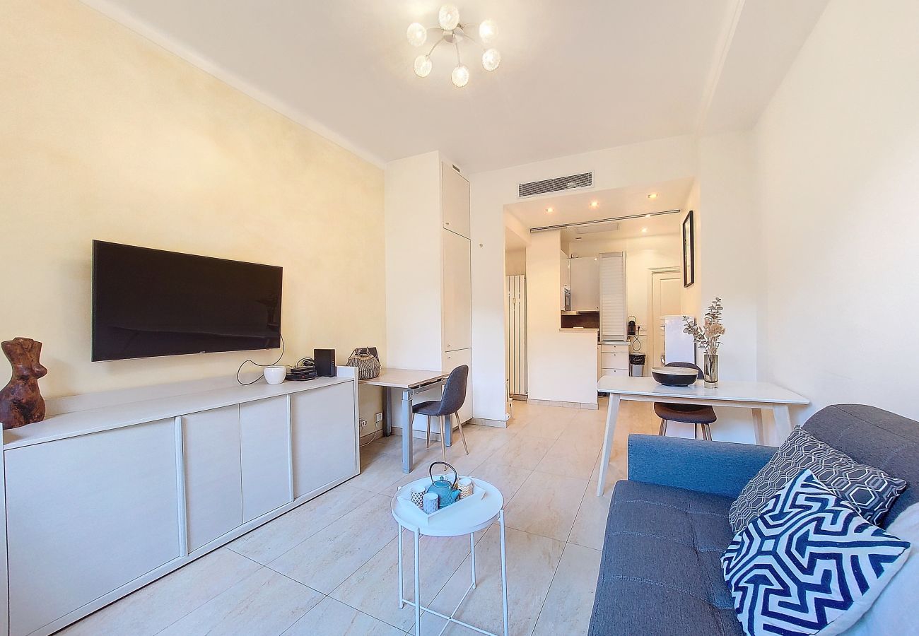 Appartement à Nice - N&J - MARYLIN - Central - Très proche mer