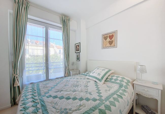 Appartement à Nice - N&J - SUITE FLORA - Central - Très proche mer