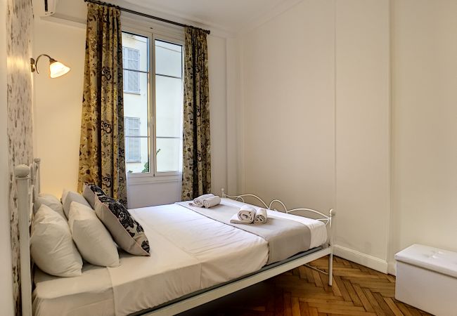 Appartement à Nice - N&J - PALAZZO VERDI - Central - Proche mer Appartement à Nice - N&J - PALAZZO VERDI - Central - Proche mer