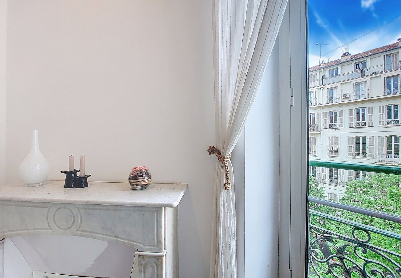 Appartement à Nice - N&J - DOLCE VITA MASTER - Hyper centre - Spacieux