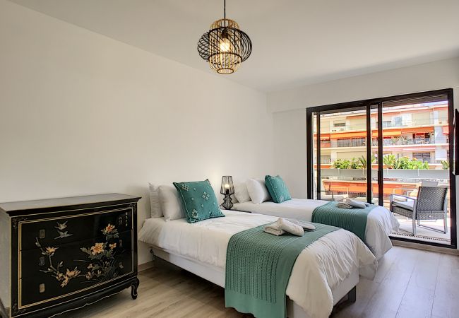Appartement à Nice - N&J - DIAMOND BAY TERRACE - Central - Proche mer Appartement à Nice - N&J - DIAMOND BAY TERRACE - Central - Proche mer