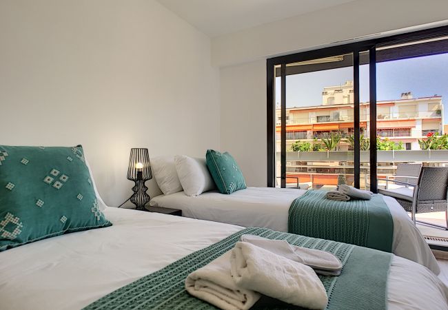 Appartement à Nice - N&J - DIAMOND BAY TERRACE - Central - Proche mer Appartement à Nice - N&J - DIAMOND BAY TERRACE - Central - Proche mer