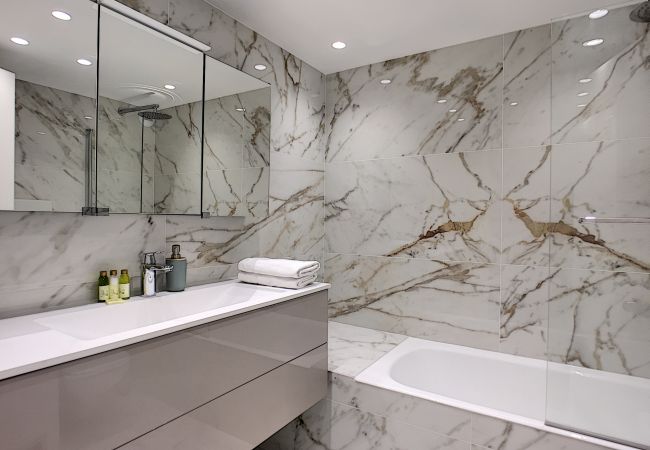 Appartement à Nice - N&J - DIAMOND BAY TERRACE - Central - Proche mer Appartement à Nice - N&J - DIAMOND BAY TERRACE - Central - Proche mer