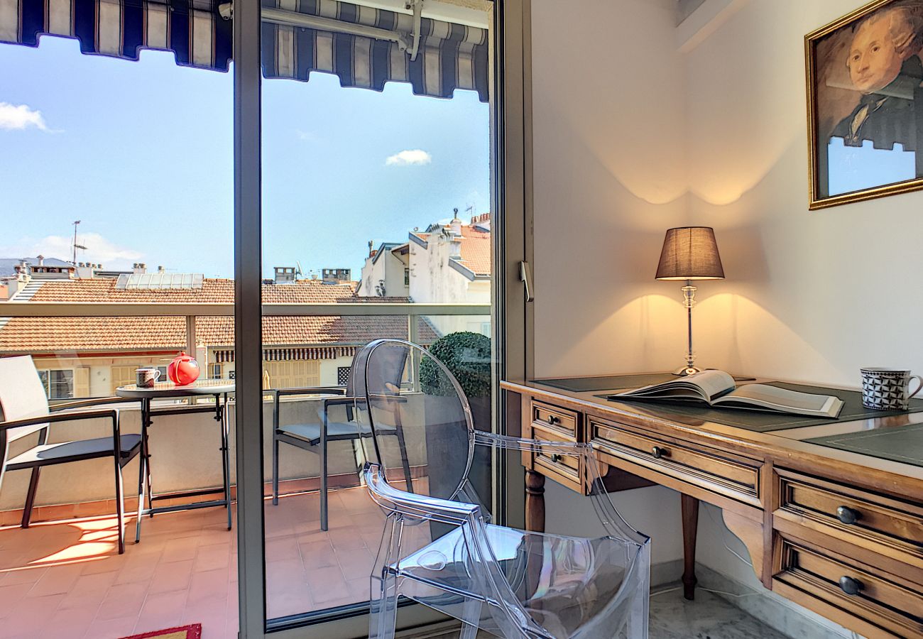 Appartement à Nice - N&J  - LA NISSARDE TERRASSE - Central - Proche mer