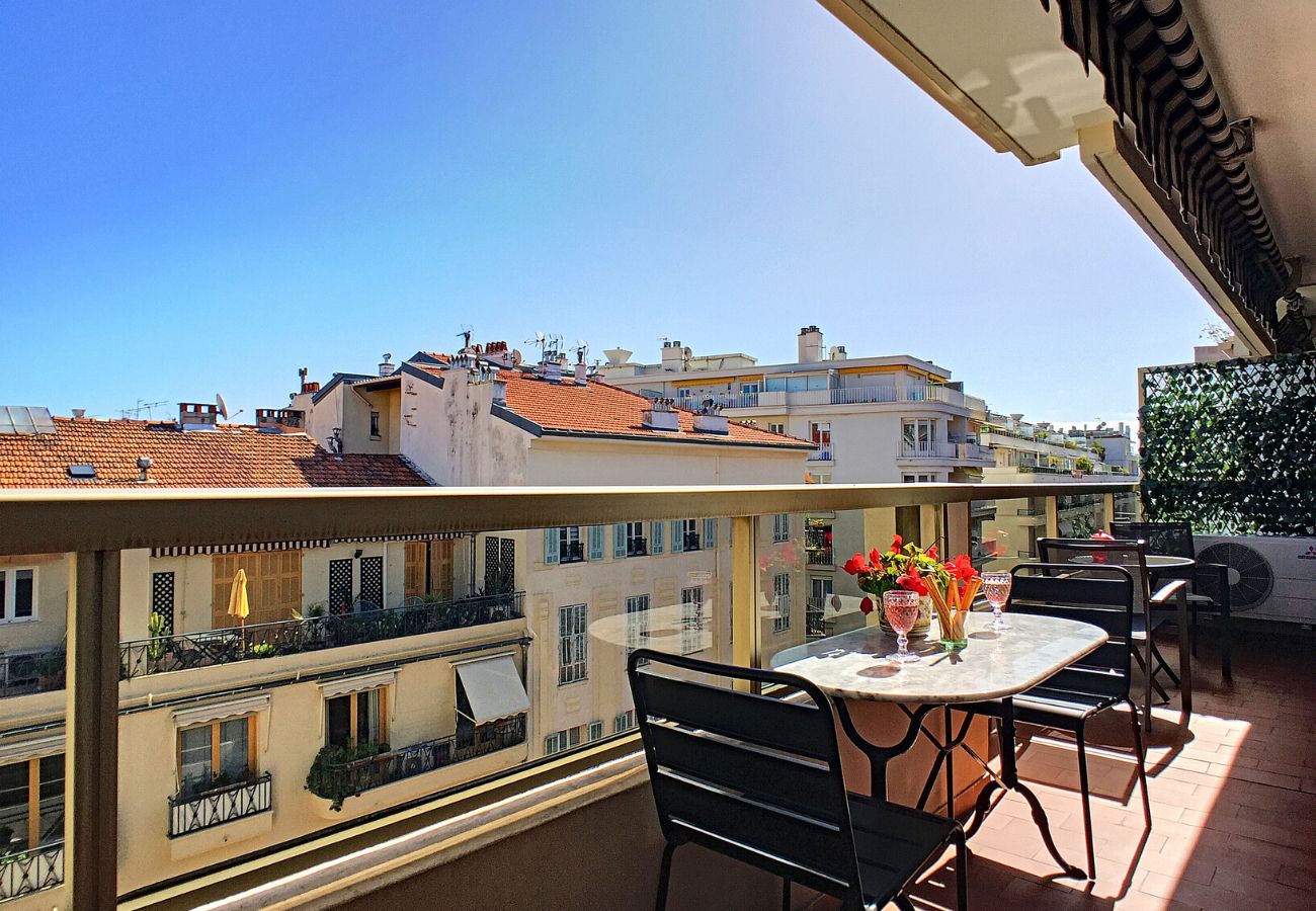 Appartement à Nice - N&J  - LA NISSARDE TERRASSE - Central - Proche mer