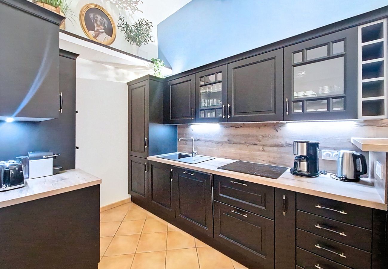 Appartement à Nice - N&J -  L'ESCALE - Coeur vieille ville 