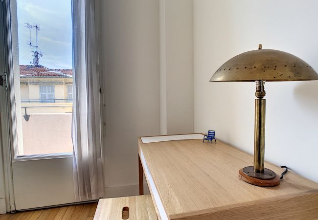 Appartement à Nice - N&J - GLORIA BEACH - Près mer - Immeuble prestige Appartement à Nice - N&J - GLORIA BEACH - Près mer - Immeuble prestige