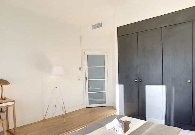 Appartement à Nice - N&J - GLORIA BEACH - Près mer - Immeuble prestige Appartement à Nice - N&J - GLORIA BEACH - Près mer - Immeuble prestige