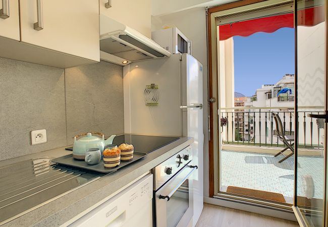 Appartement à Nice - N&J - SUNRISE TERRACE - Proche mer - Terrasse 30m² Appartement à Nice - N&J - SUNRISE TERRACE - Proche mer - Terrasse 30m²