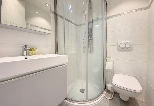 Appartement à Nice - N&J - LE SALEYA - Vieille Ville - Très proche mer Appartement à Nice - N&J - LE SALEYA - Vieille Ville - Très proche mer