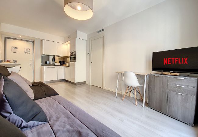 Appartement à Nice - N&J - LE SALEYA - Vieille Ville - Très proche mer