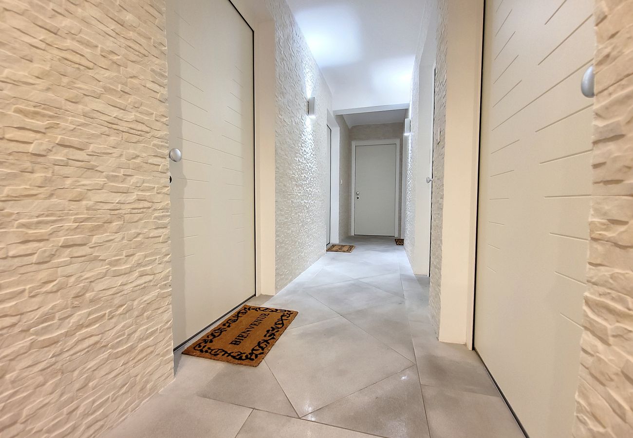 Appartement à Nice - GASSIN - BAIL MOBILITE ENTRE 1 ET 10 MOIS