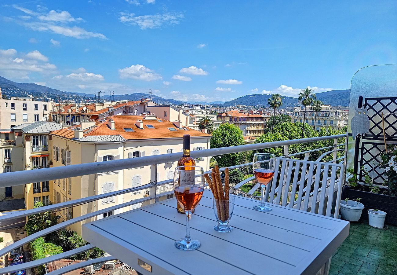 Appartement à Nice - N&J - CAPITAINE TERRASSE - Central - Proche mer