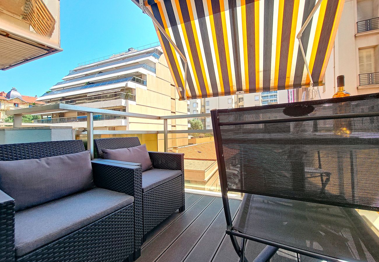 Studio à Nice - N&J - BLUE ROYAL LUXEMBOURG - Central - Piscine