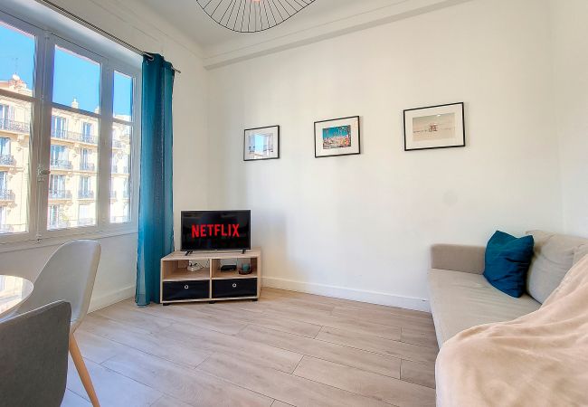 Appartement à Nice - N&J - BLEU BUFFA - Central - Très proche mer