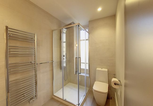 Appartement à Nice - N&J - LES CYPRES - Central - Proche mer  Appartement à Nice - N&J - LES CYPRES - Central - Proche mer