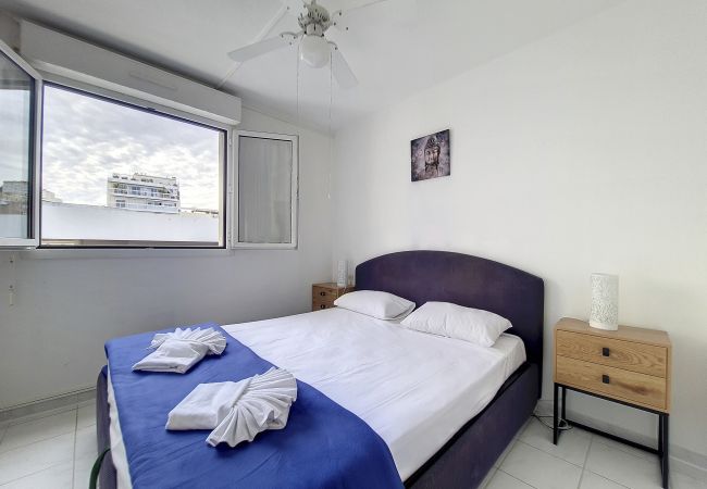 Appartement à Nice - N&J - VANINA - Proche Mer - Parking gratuit Appartement à Nice - N&J - VANINA - Proche Mer - Parking gratuit