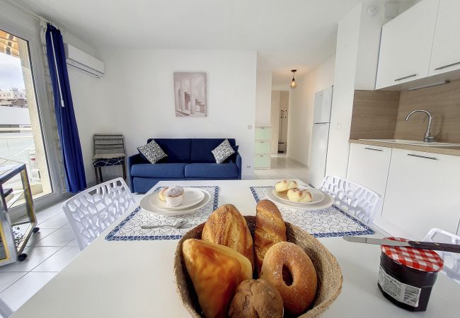 Appartement à Nice - N&J - VANINA - Proche Mer - Parking gratuit Appartement à Nice - N&J - VANINA - Proche Mer - Parking gratuit