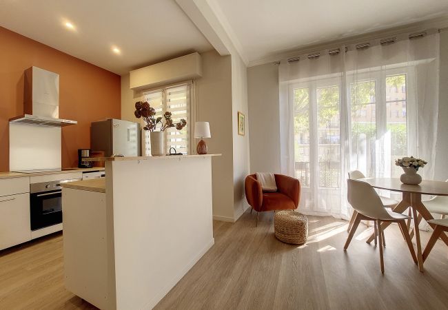 Appartement à Nice - N&J - PALAIS VEGA - Balcon - Centre Appartement à Nice - N&J - PALAIS VEGA - Balcon - Centre