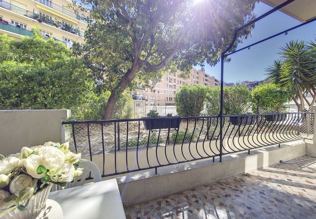 Appartement à Nice - N&J - PALAIS VEGA - Balcon - Centre Appartement à Nice - N&J - PALAIS VEGA - Balcon - Centre