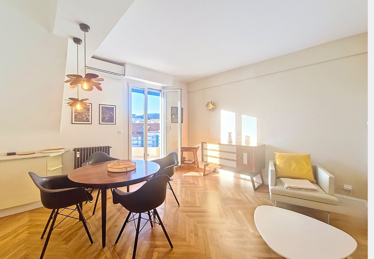 Appartement à Nice - VICTORINE TERRASSE  – BAIL MOBILITE ENTRE 1 ET 10 MOIS