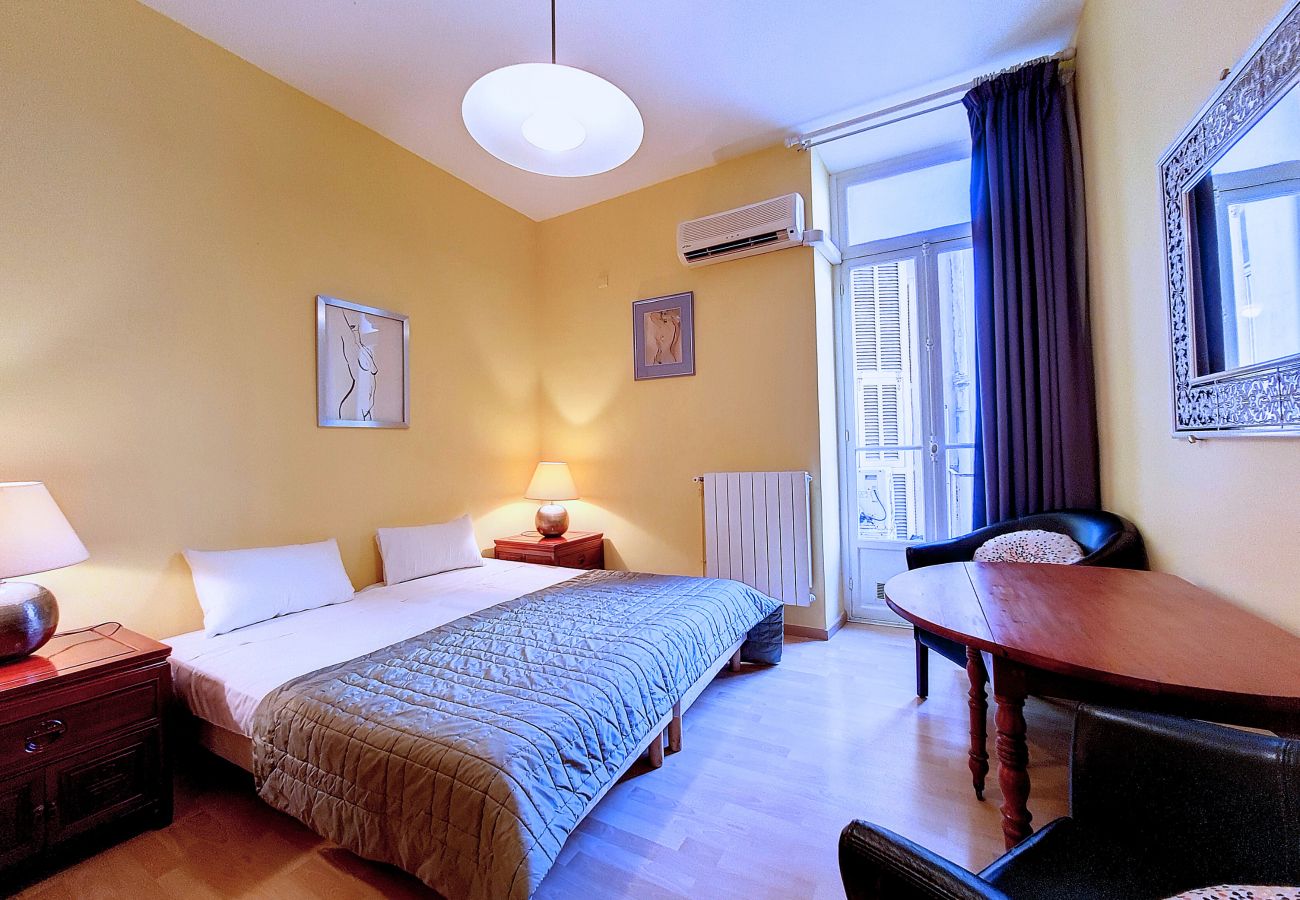 Appartement à Nice - N&J - FRENCHY - Central - Proche mer