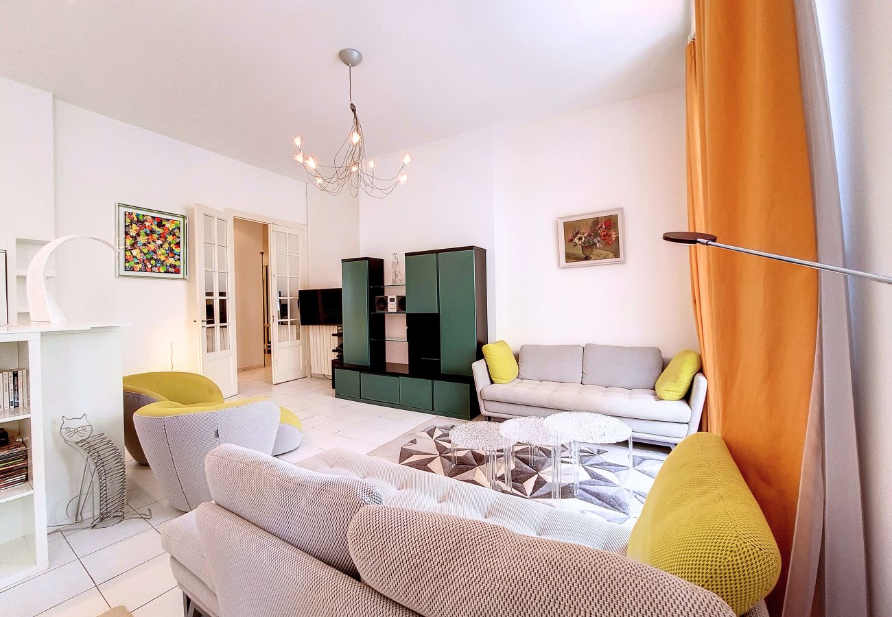 Appartement à Nice - N&J - FRENCHY - Central - Proche mer