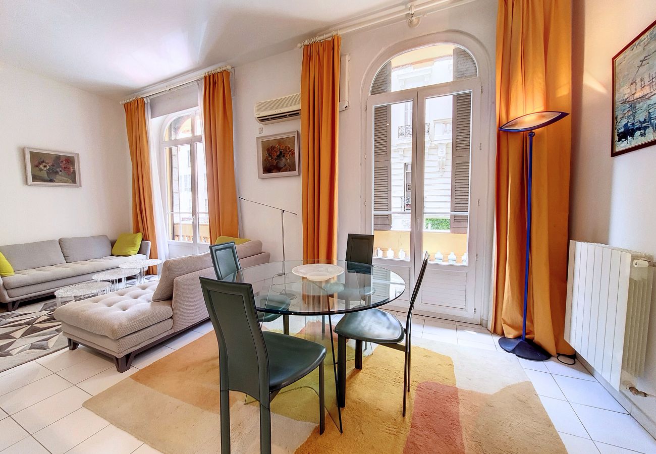 Appartement à Nice - N&J - FRENCHY - Central - Proche mer