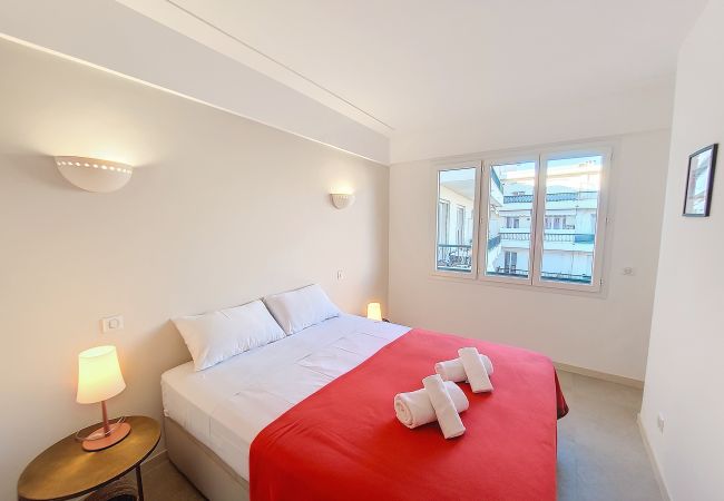 Appartement à Nice - N&J  - CIEL AZUR - Terrasse - Proche mer  Appartement à Nice - N&J  - CIEL AZUR - Terrasse - Proche mer