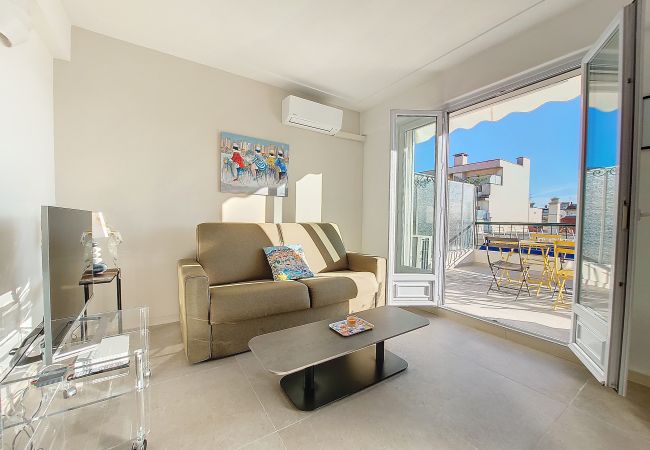 Appartement à Nice - Nouveau! N&J  - CIEL AZUR - Terrasse - Proche mer 