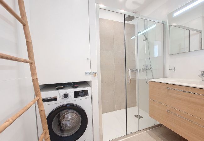 Appartement à Nice - N&J  - CIEL AZUR - Terrasse - Proche mer  Appartement à Nice - N&J  - CIEL AZUR - Terrasse - Proche mer