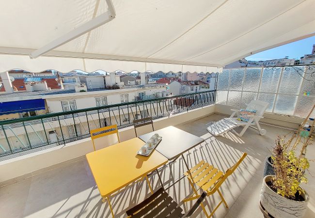 Appartement à Nice - N&J  - CIEL AZUR - Terrasse - Proche mer  Appartement à Nice - N&J  - CIEL AZUR - Terrasse - Proche mer