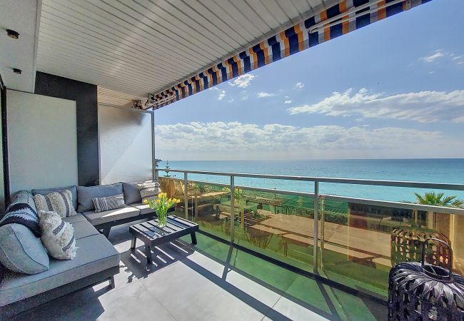Appartement à Nice - N&J  - LE ROYAL LUXEMBOURG - Vue Mer - Terrasse Appartement à Nice - N&J  - LE ROYAL LUXEMBOURG - Vue Mer - Terrasse