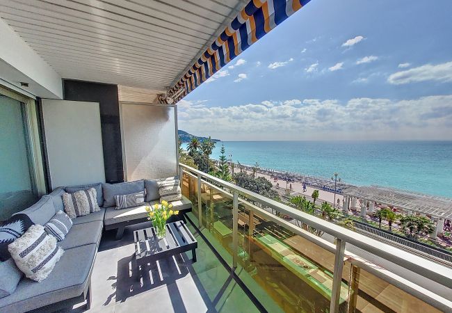Appartement à Nice - N&J  - LE ROYAL LUXEMBOURG - Vue Mer - Terrasse Appartement à Nice - N&J  - LE ROYAL LUXEMBOURG - Vue Mer - Terrasse