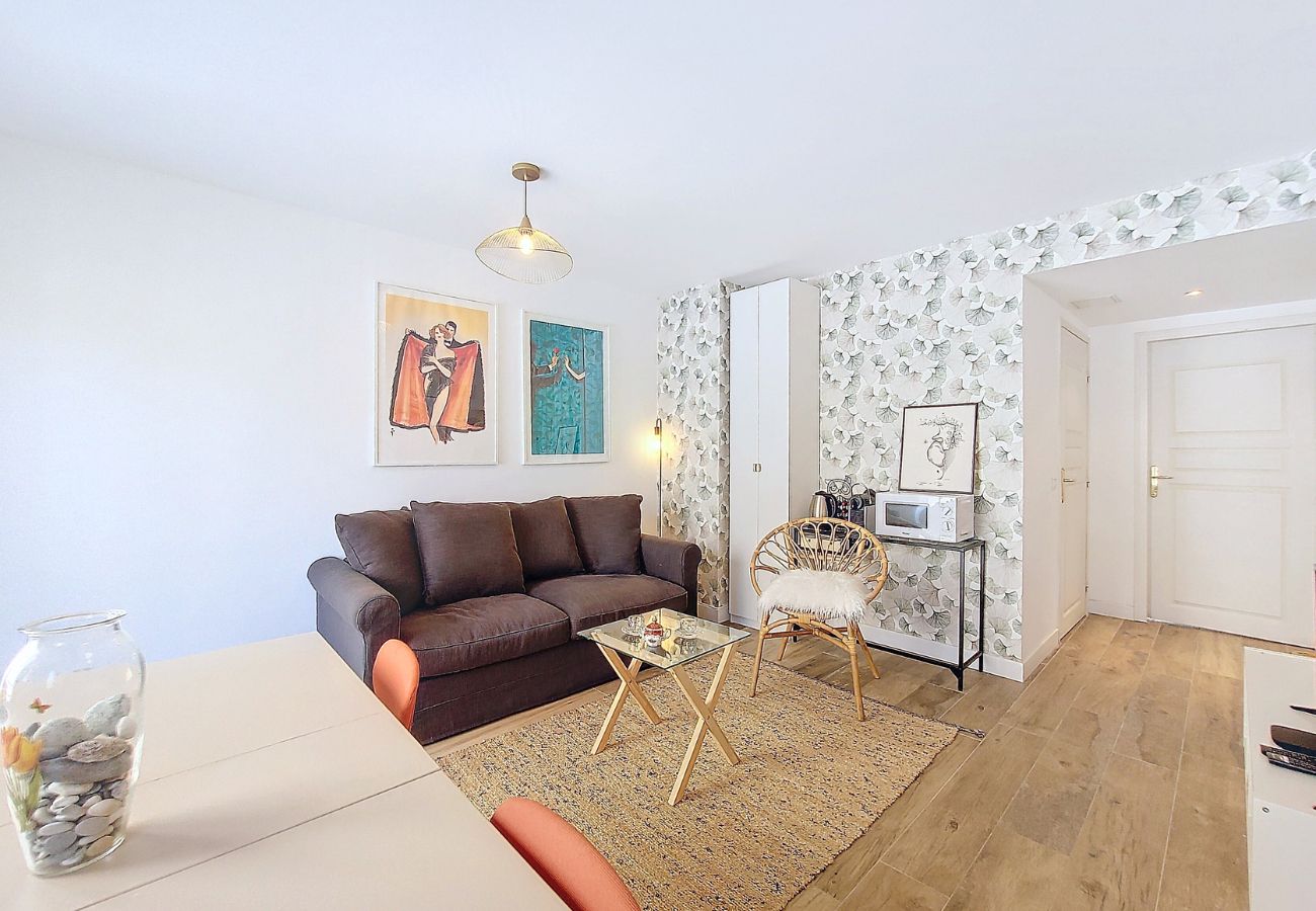 Appartement à Nice - N&J  - ETOILE DE MER - 2 Balcons - Central