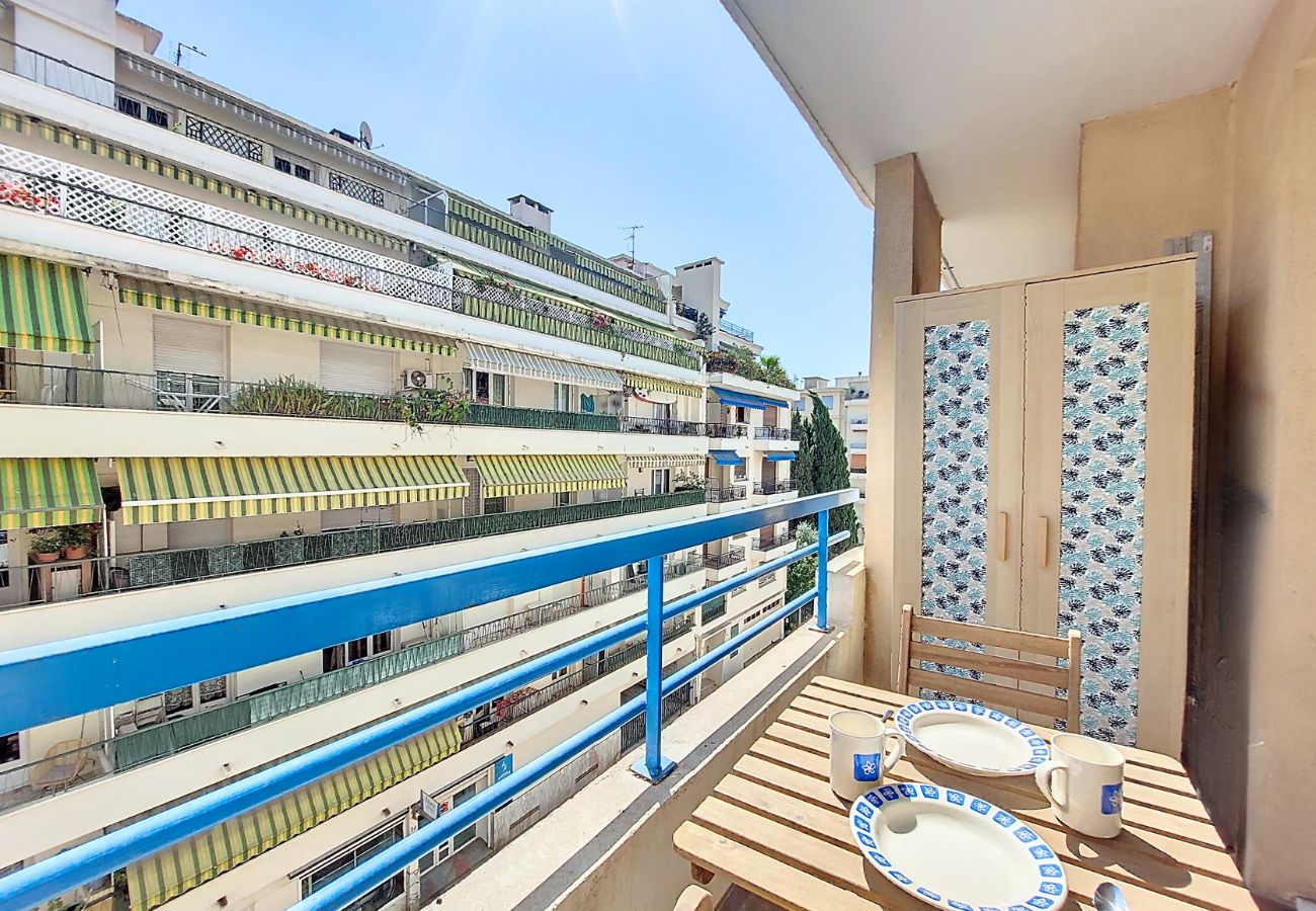 Appartement à Nice - N&J  - ETOILE DE MER - 2 Balcons - Central