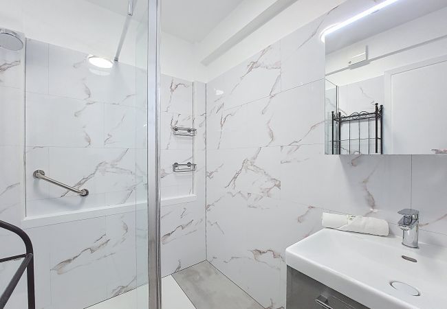 Appartement à Nice - N&J  - CLEA - Terrasse - Centre Appartement à Nice - N&J  - CLEA - Terrasse - Centre