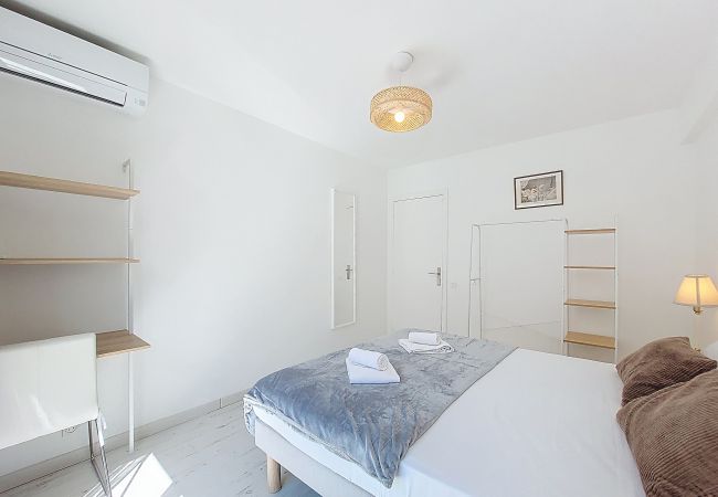 Appartement à Nice - N&J  - CLEA - Terrasse - Centre Appartement à Nice - N&J  - CLEA - Terrasse - Centre