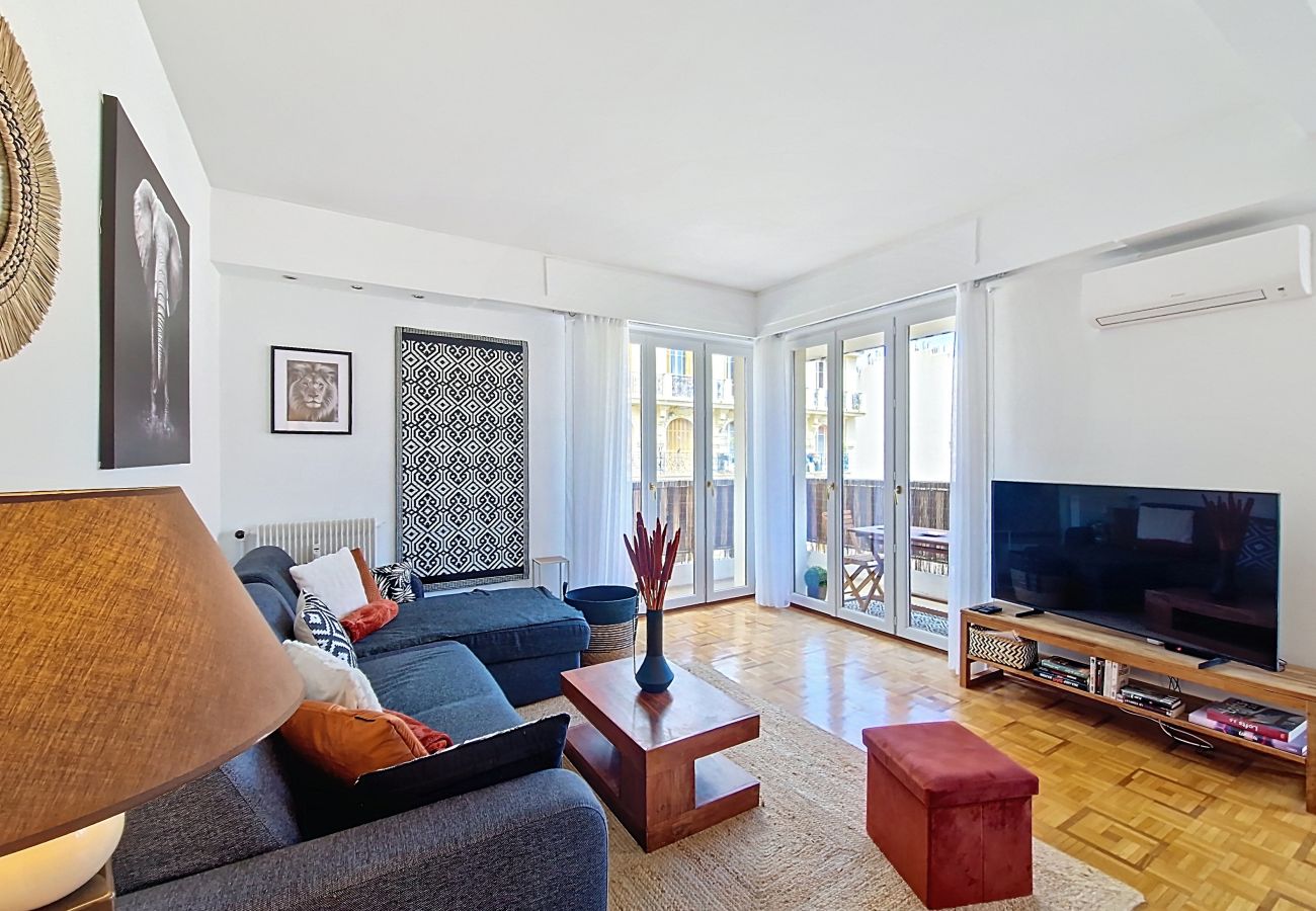 Appartement à Nice - Nouveau! N&J  - TROPI AZUR - Terrasse - Place du Pin
