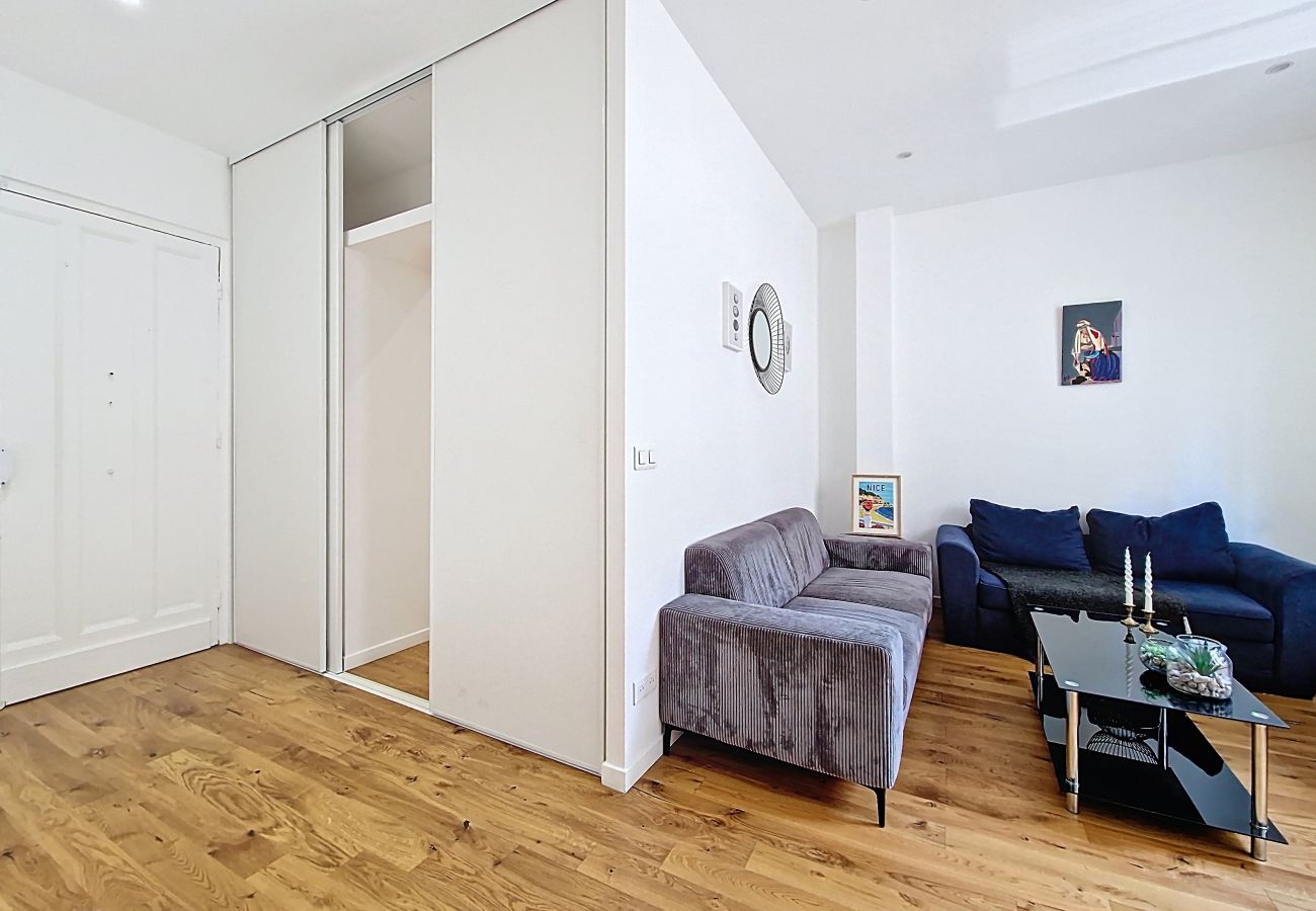 Appartement à Nice - N&J - GOLDEN SQUARE- Central, proche mer