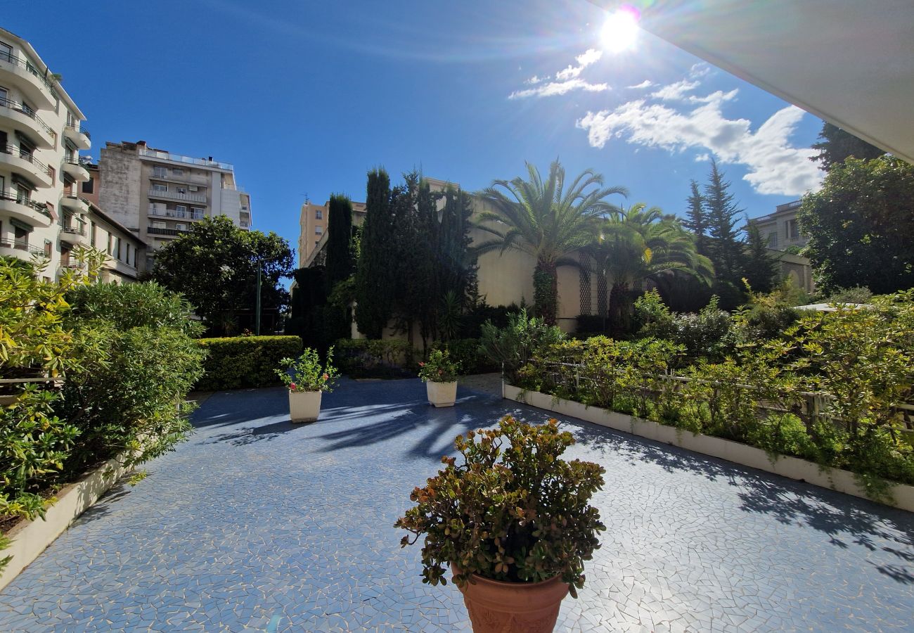 Appartement à Nice - NOUVEAU! N&J - MANEL - Terrasse et proche mer