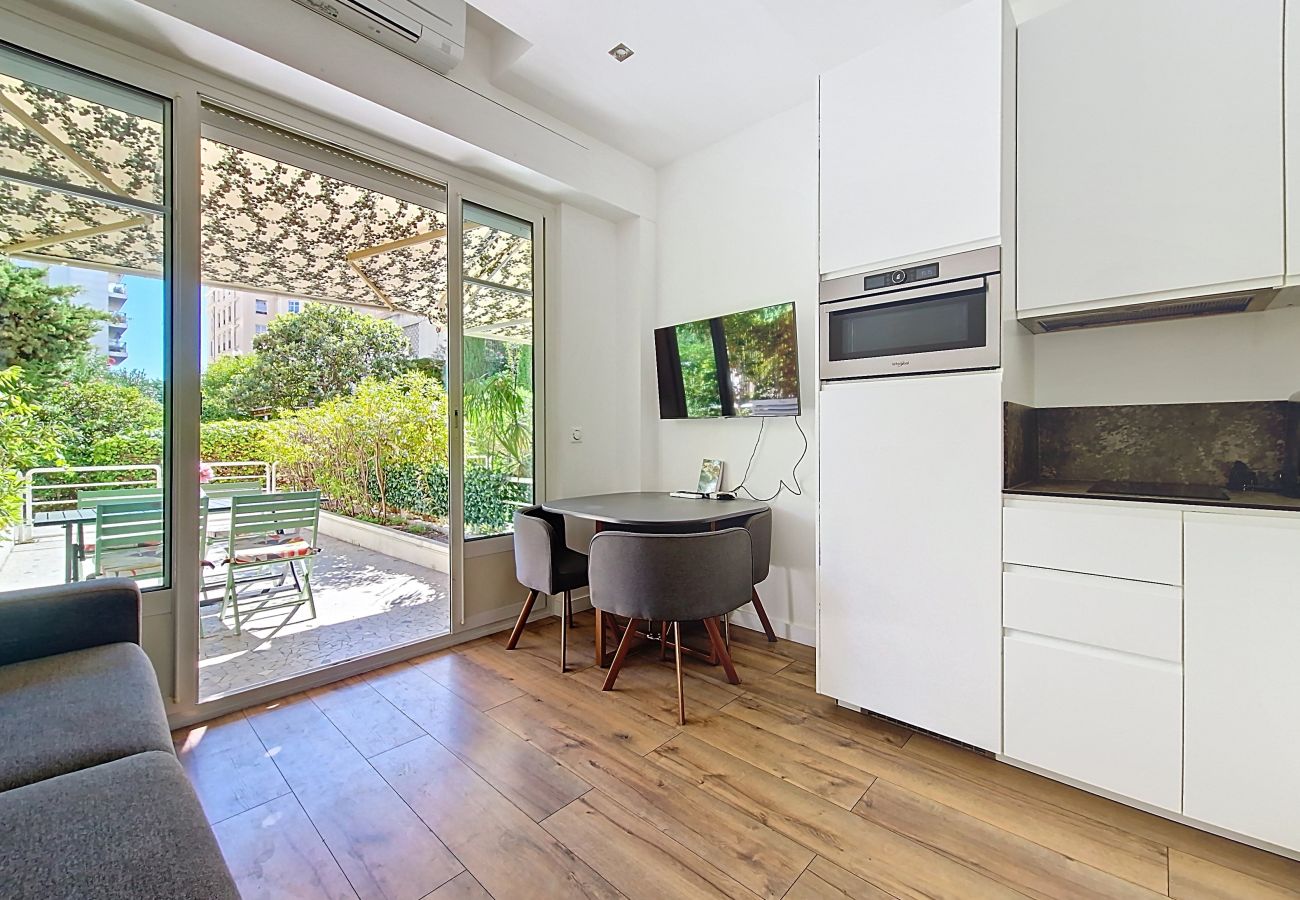 Appartement à Nice - NOUVEAU! N&J - MANEL - Terrasse et proche mer