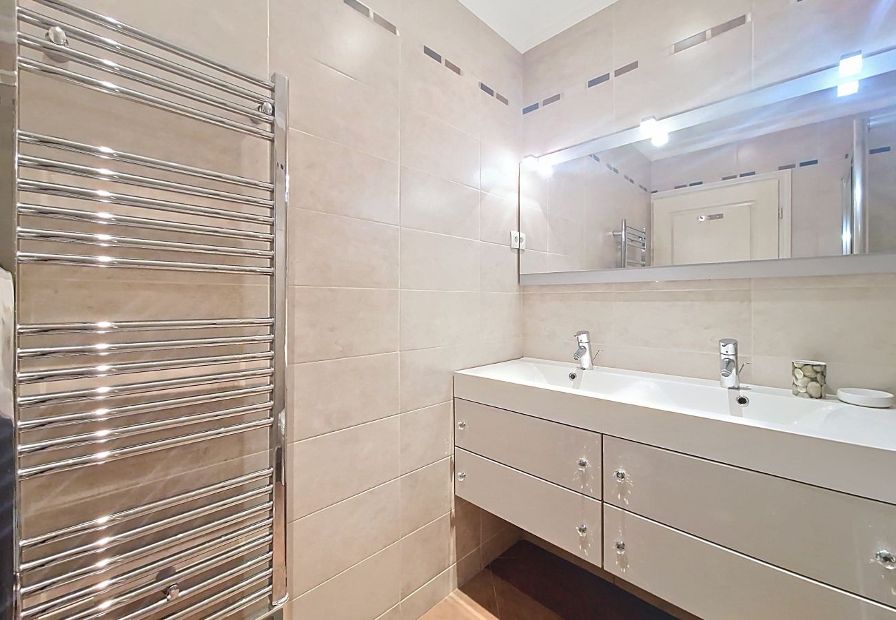 Appartement à Nice - NORMANDIE - BAIL MOBILITE DE 1 A 10 MOIS