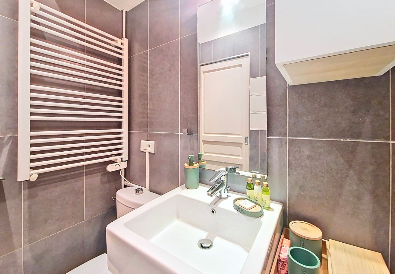 Appartement à Nice - Nouveau! N&J  - RIVIERA JAURES  - Terrasse - Proche Vieille Ville