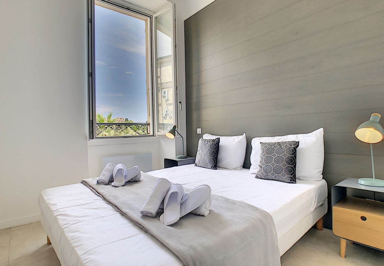 Appartement à Nice - ALBERT 1er - BAIL MOBILITE ENTRE 1 ET 10 MOIS