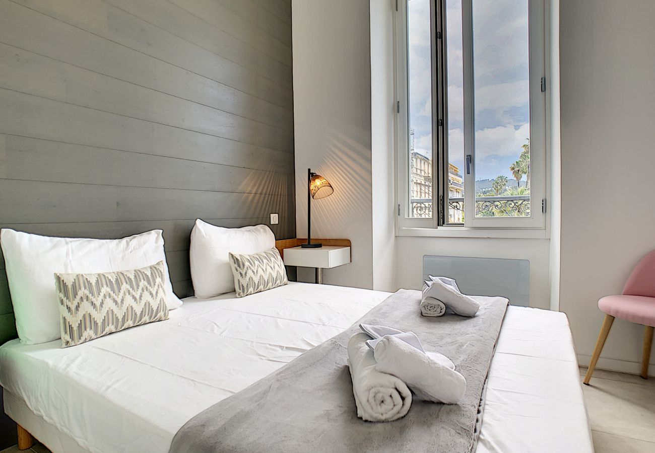 Appartement à Nice - ALBERT 1er - BAIL MOBILITE ENTRE 1 ET 10 MOIS